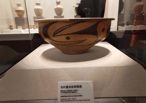 庆阳市博物馆举办“迎新春馆藏精品文物特展”