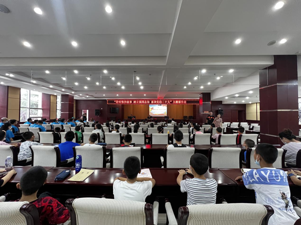庆阳市博物馆开展 “聆听维和故事  树立强国志向 喜迎党的二十大”主题报告会