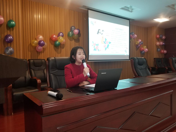 馆企联谊过三八——庆阳市博物馆、庆阳石化公司矿区服务事业部全体女职工举行“博物馆里过三八,馆企联谊茶话会”