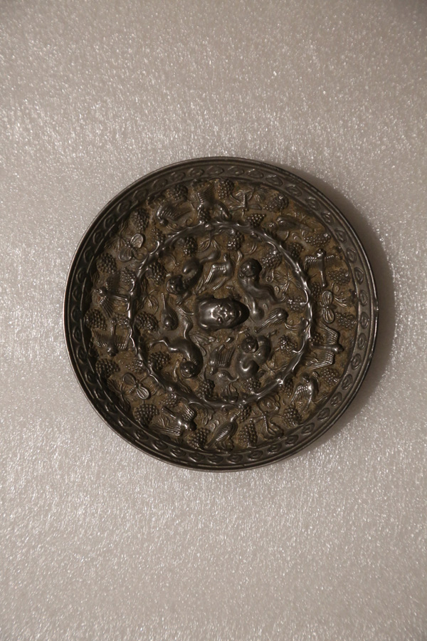 庆阳市开展古镜今鉴馆藏青铜镜精品文物联展