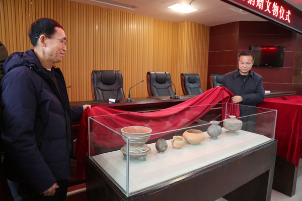 庆阳籍文物收藏者向庆阳市博物馆捐赠文物