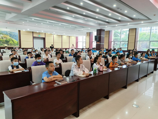 庆阳市博物馆开展 “聆听维和故事  树立强国志向 喜迎党的二十大”主题报告会