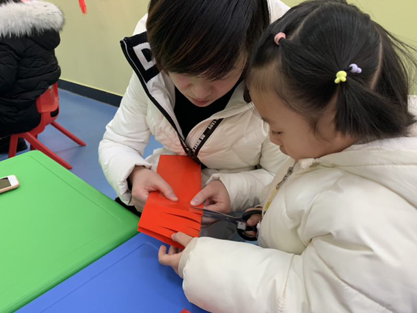 庆阳市博物馆开展“扎灯笼 闹元宵”社教亲子活动