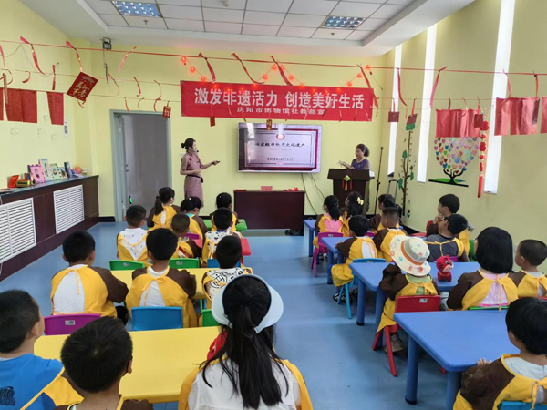 庆阳市博物馆开展“开在剪刀上的花”非遗社教活动