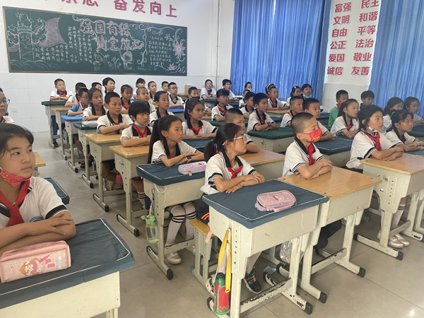 庆阳市博物馆全国土地日开展“怡智课堂”进校园活动