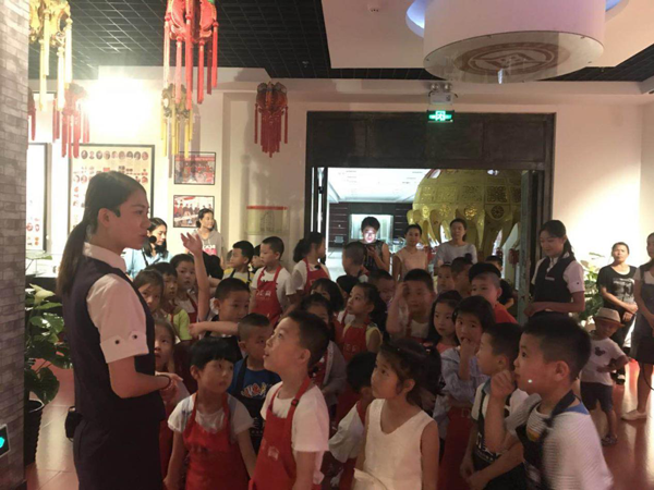 “博物馆里画文物” 庆阳市博物馆暑期举办写生活动