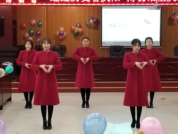 馆企联谊过三八——庆阳市博物馆、庆阳石化公司矿区服务事业部全体女职工举行“博物馆里过三八,馆企联谊茶话会”