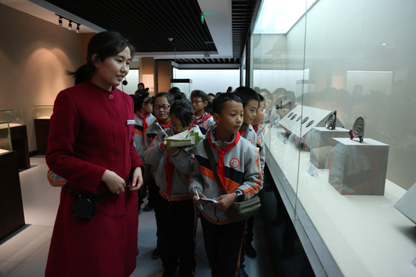 庆阳市开展古镜今鉴馆藏青铜镜精品文物联展