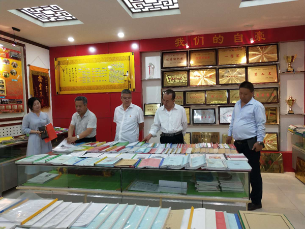 传承红色基因 签约馆校基地——庆阳市博物馆与西峰区向阳小学举行“爱国主义教育基地”馆校共建签字仪式