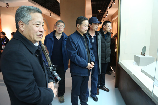庆阳市开展古镜今鉴馆藏青铜镜精品文物联展