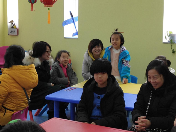 庆阳市博物馆举办“正月初六，小手画猪”社教亲子活动